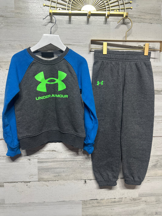 Size 4t Under Armour Sweatshirt and Pants Set - Very Good Used Condition