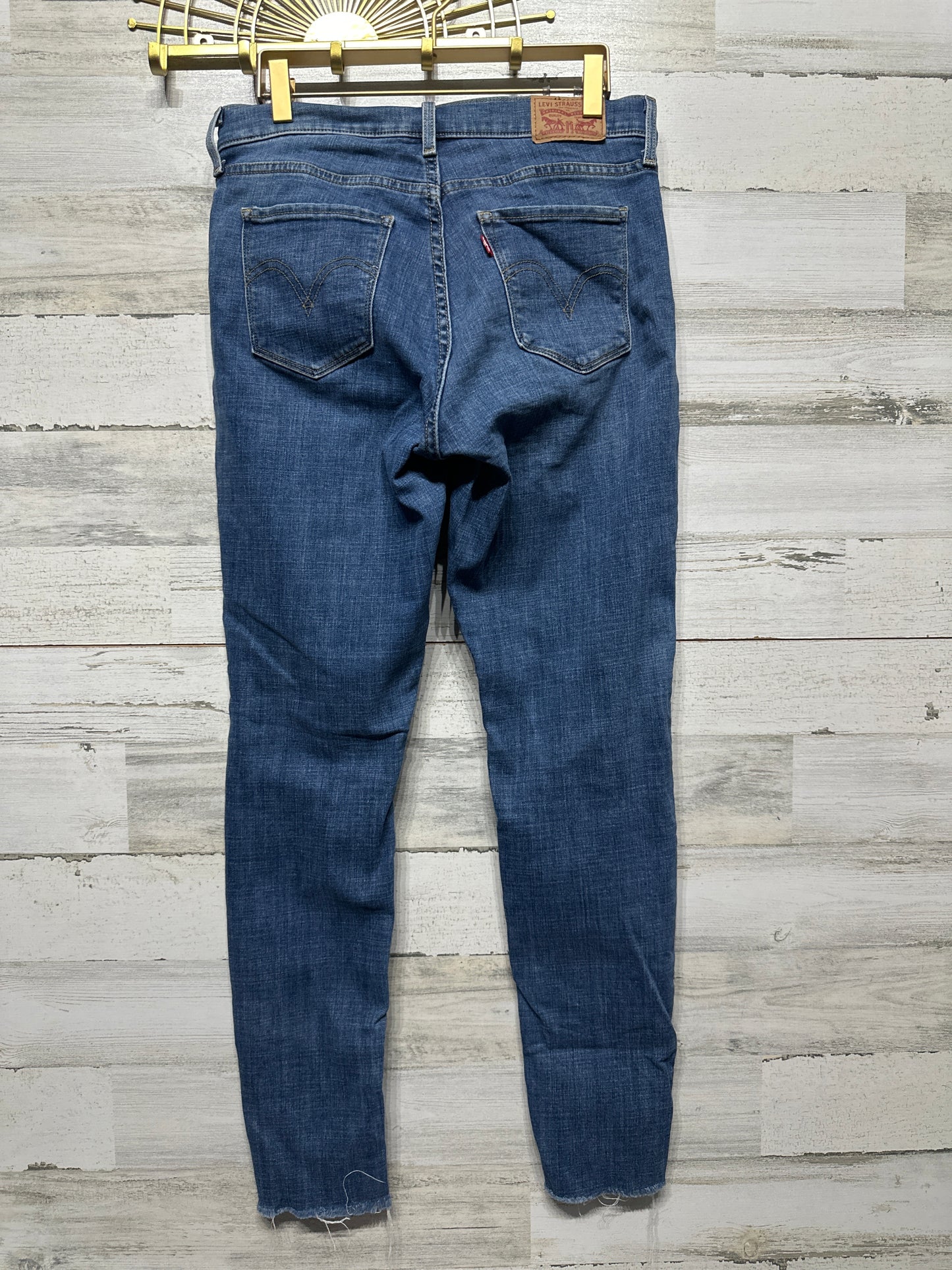 Women's Size 28 (Size 6) Levi's Curvy Skinny Distressed Jeans - Good Used Condition