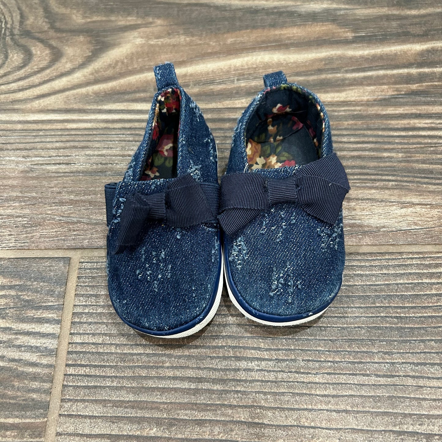 Size 3 (Infant) Distressed Star Denim Slip On Shoes - Good Used Condition