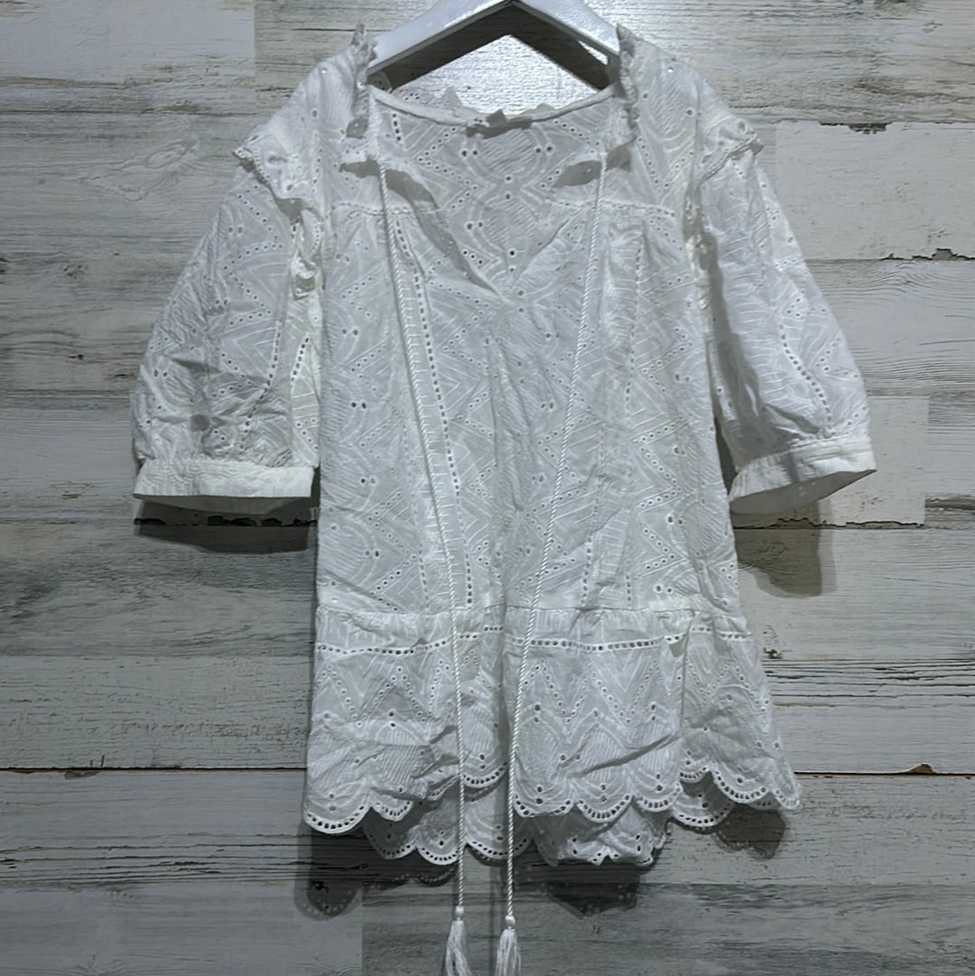 Women’s Size Small By The River white eyelet lace top - very good used condition