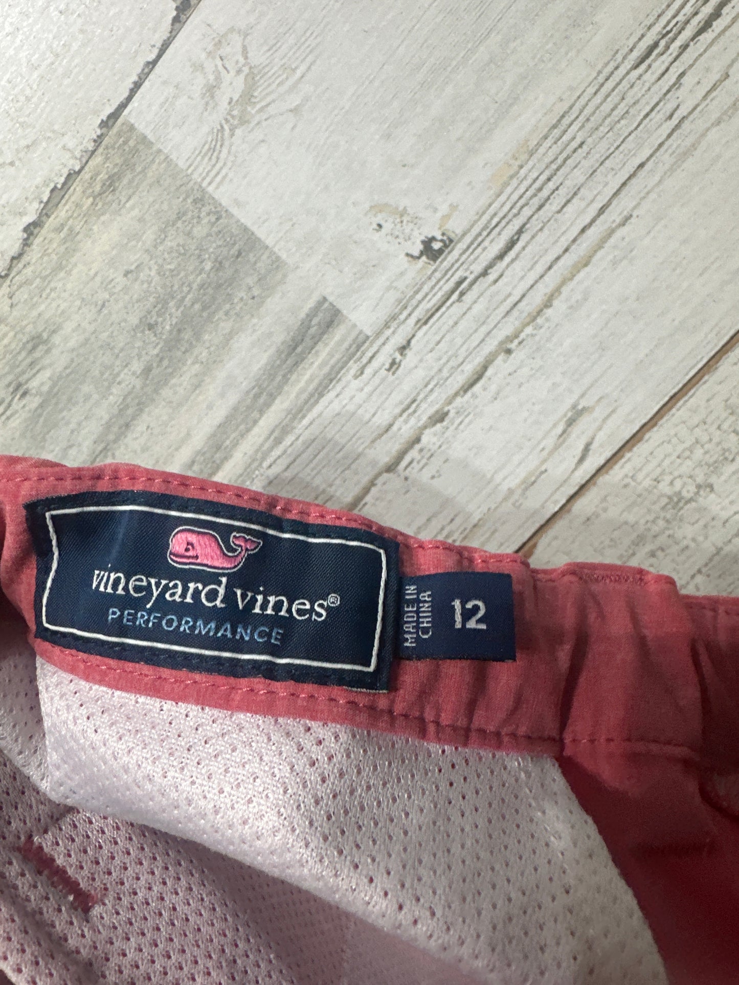 Size 12 Vineyard Vines Performance Adjustable Waist Shorts - Very Good Used Condition