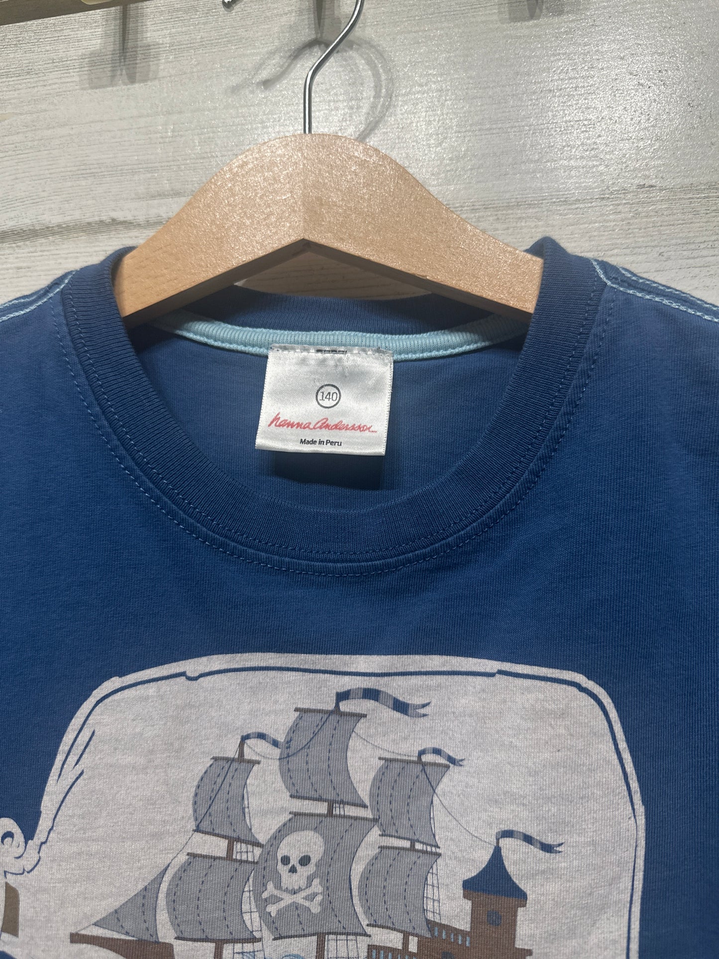 Boys Size 10 (140) Hanna Andersson Pirate Ship in a Bottle T-Shirt - Good Used Condition