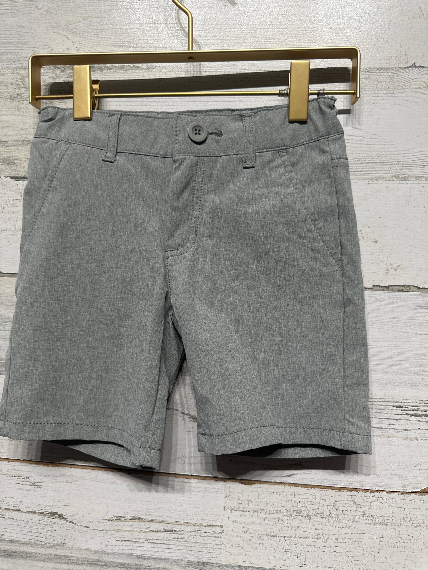 Boys Size 5 Cat and Jack Light Grey Adjustable Waist Quick Dry Shorts - Very Good Used Condition