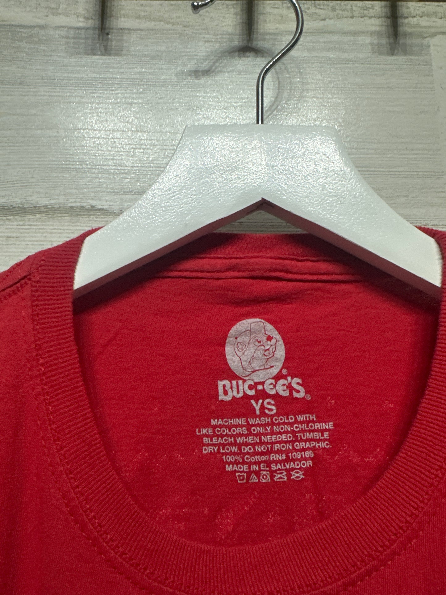 Size Youth Small Buc-ee's Worth Melting For Holiday Shirt - Very Good Used Condition