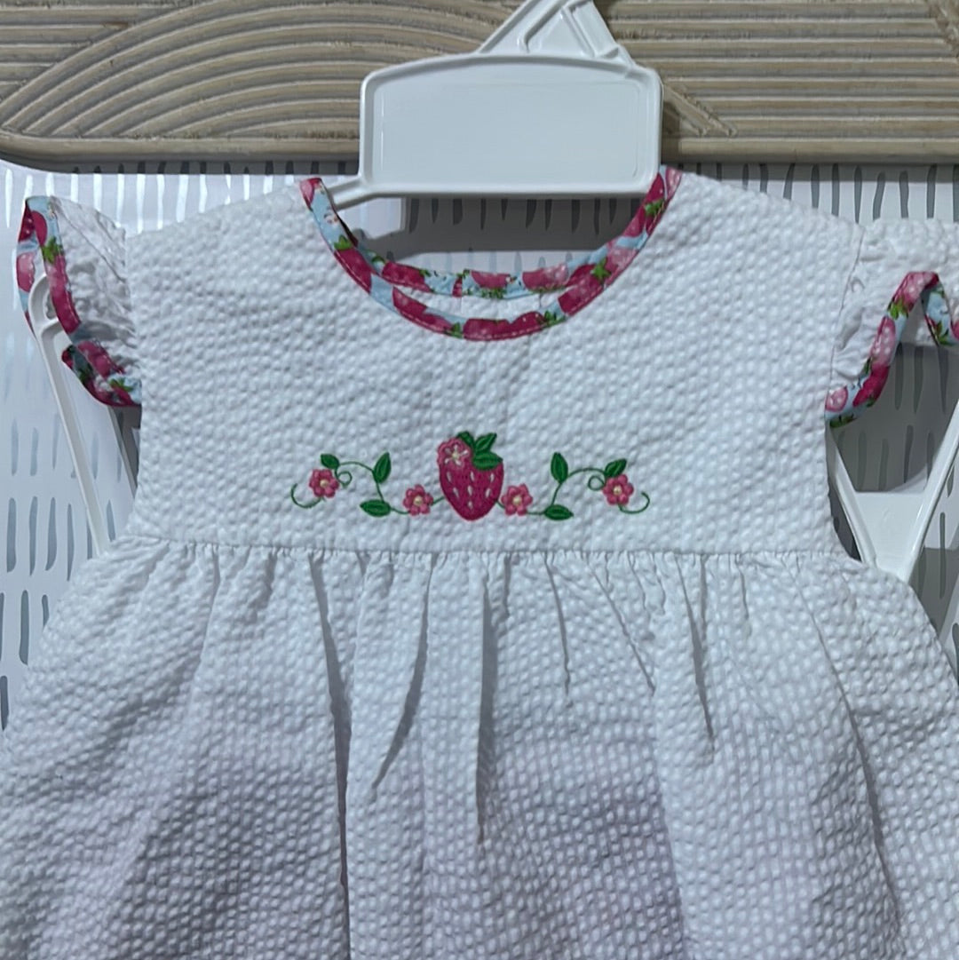 Girls Size 12m Petit Ami Strawberry Print Capri set - New With Tags