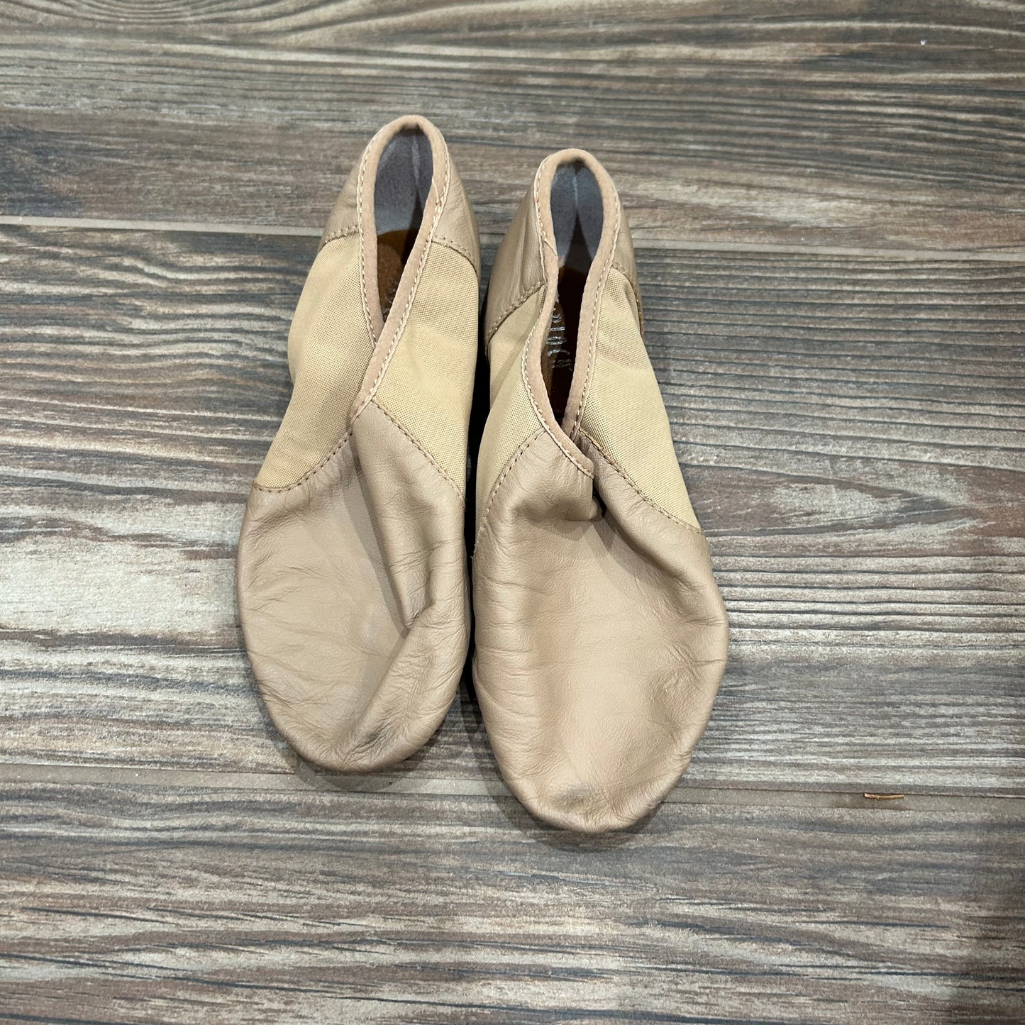 Girls Size 11/12 (Toddler) Bloch Tan Jazz Shoes - Good Used Condition