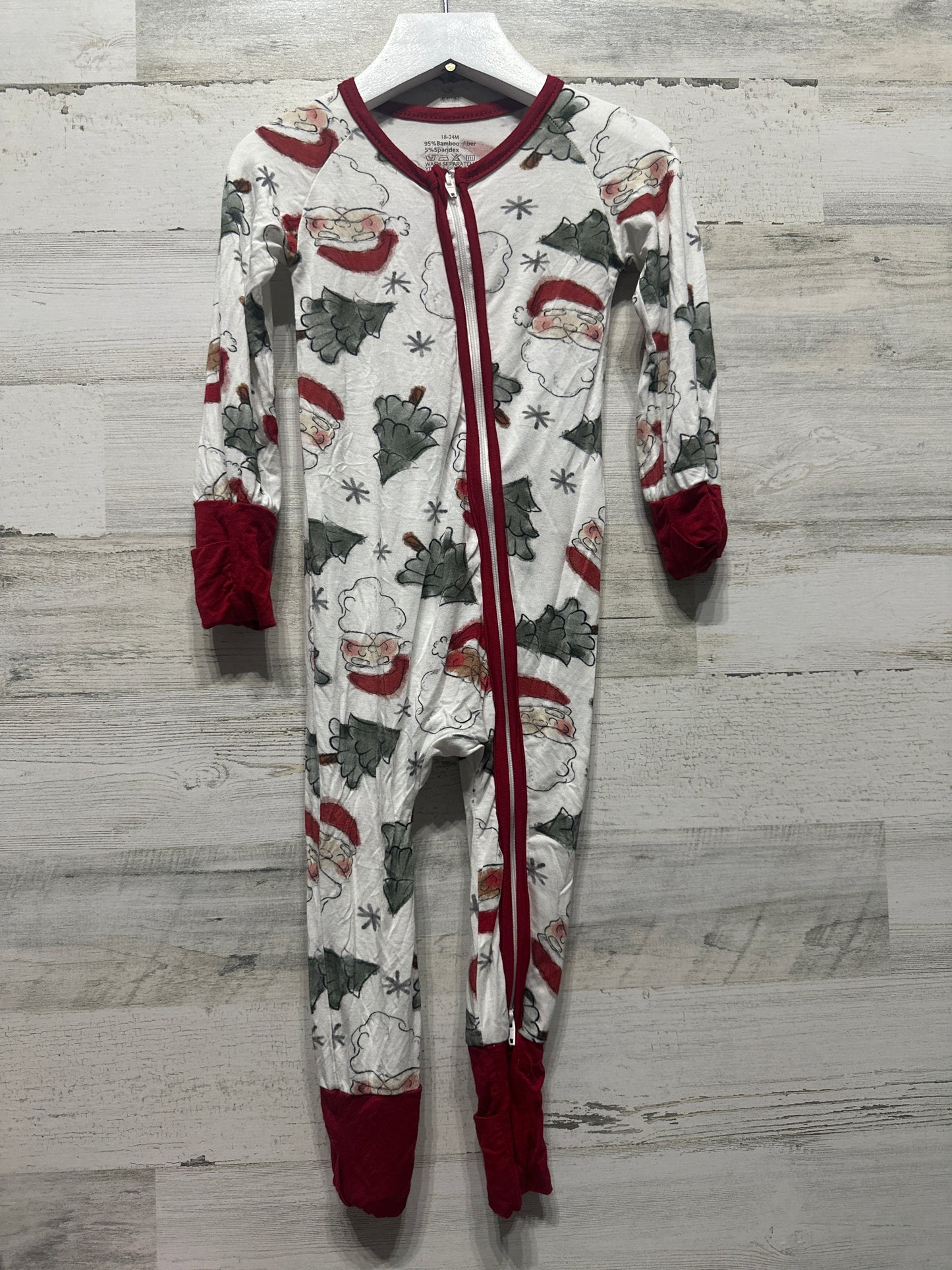 Size 18-24m Holiday Bamboo Convertible Sleeper - Very Good Used Condition