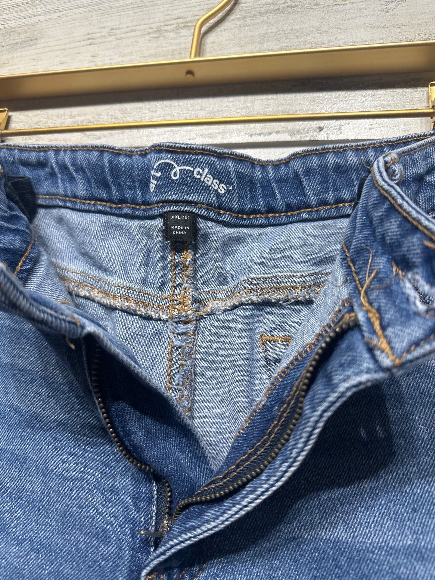 Girls Preowned Size 18 (XXL) Art Class Distressed Denim Shorts - Good Used Condition