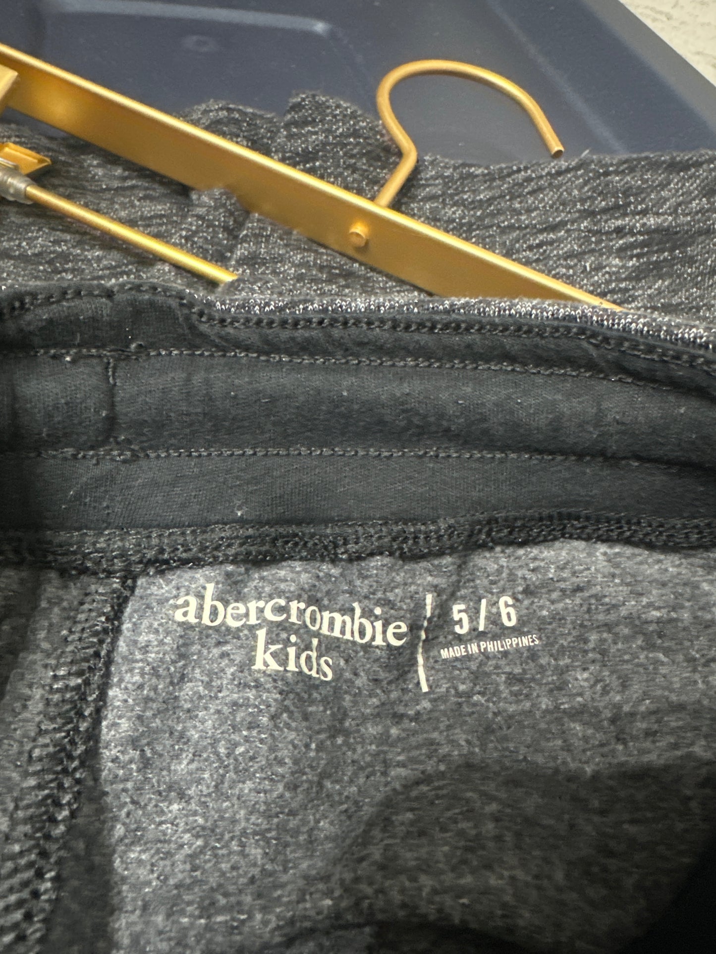 Boys Size 5/6 Abercrombie Kids Charcoal Shorts - Very Good Used Condition