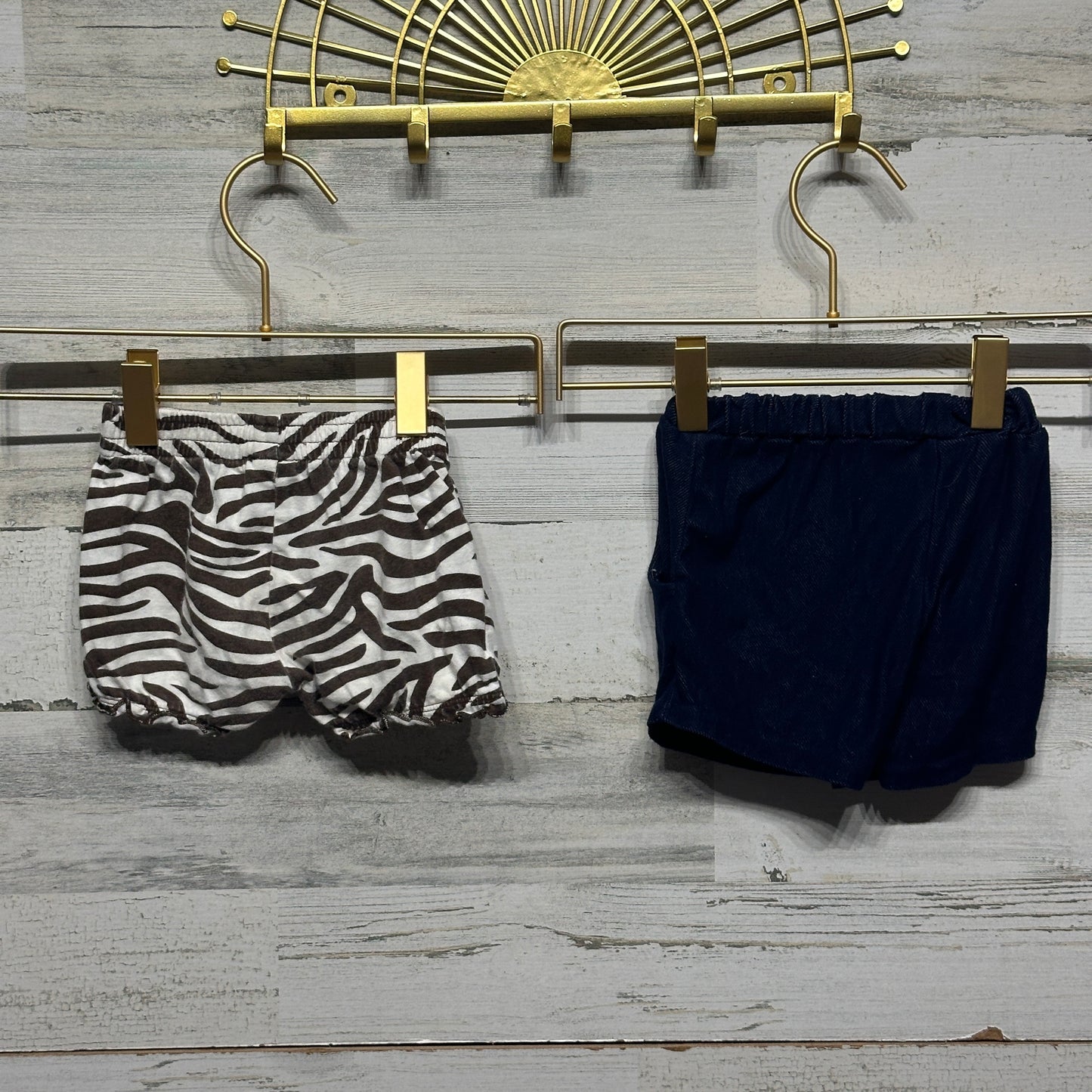 Girls Size 3-6m Shorts Lot (2 pieces) - Good Used Condition*