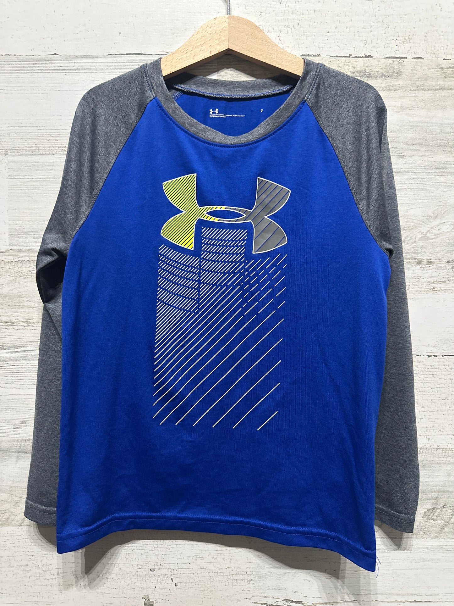 Boys Size 7 Under Armour Long Sleeve Shirt - Play Condition*