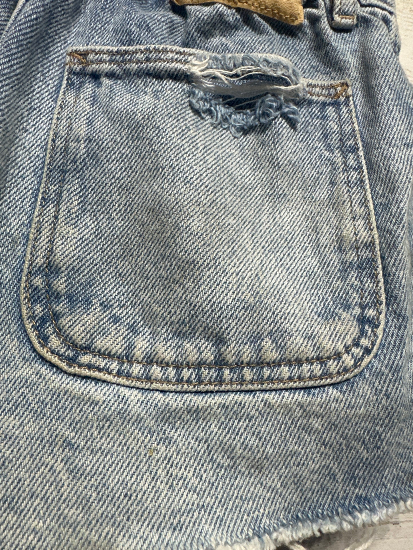 Girls Size 7 (122cm) Zara Distressed Denim Adjustable Waist Shorts - Good Used Condition
