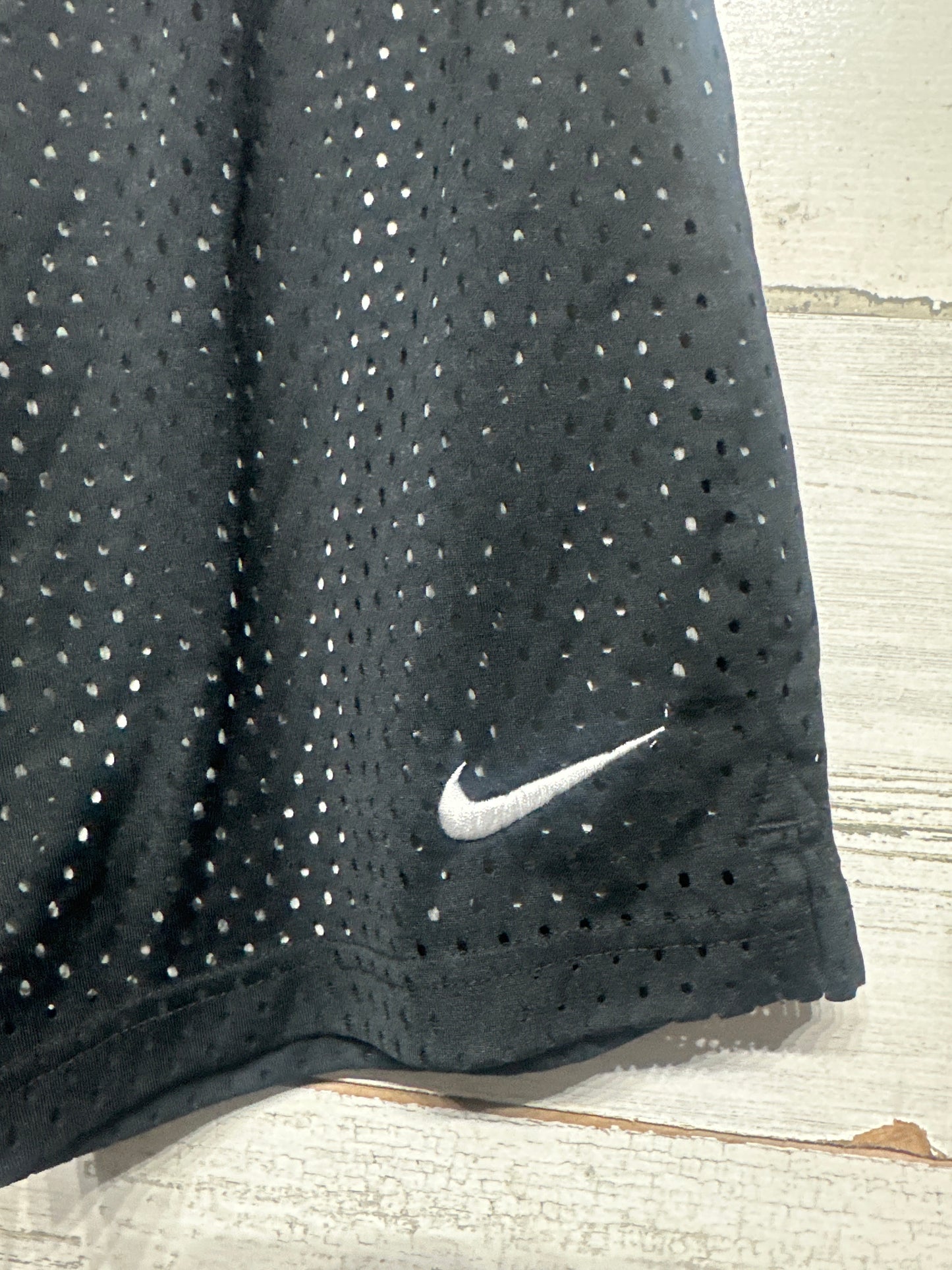 Boys Size Medium Nike Black Athletic Shorts - Very Good Used Condition