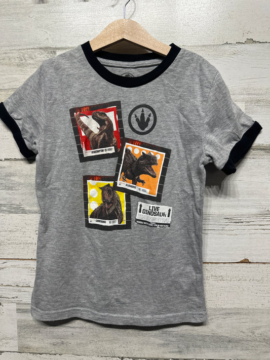 Size Small (Youth) Jurassic World Universal Studios T-Shirt - Good Used Condition