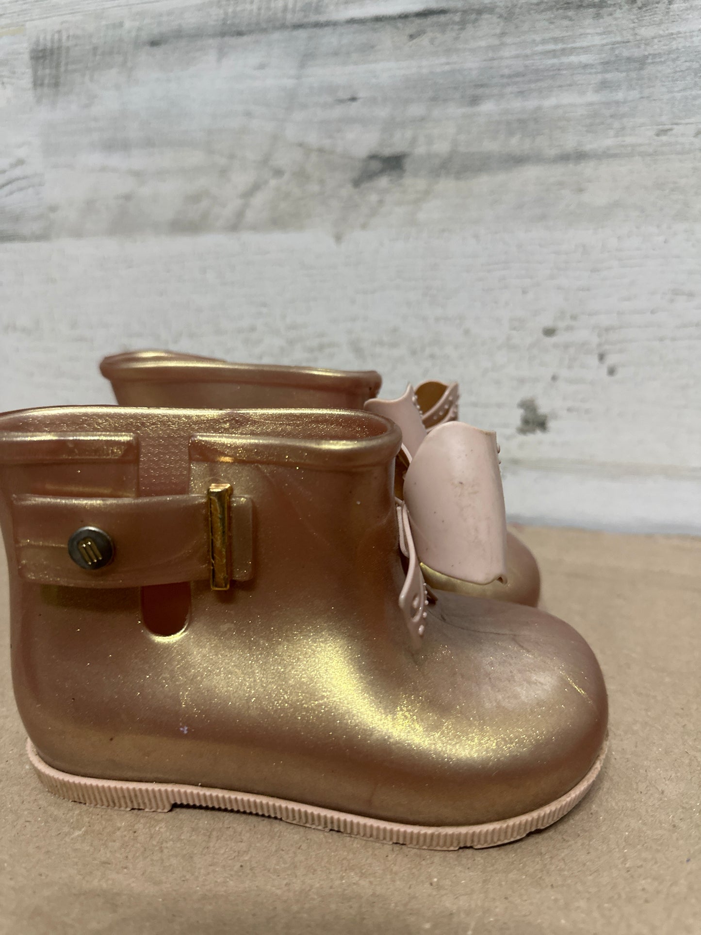 Size 8 Toddler Mini Melissa Bow Boots - Good Used Condition*