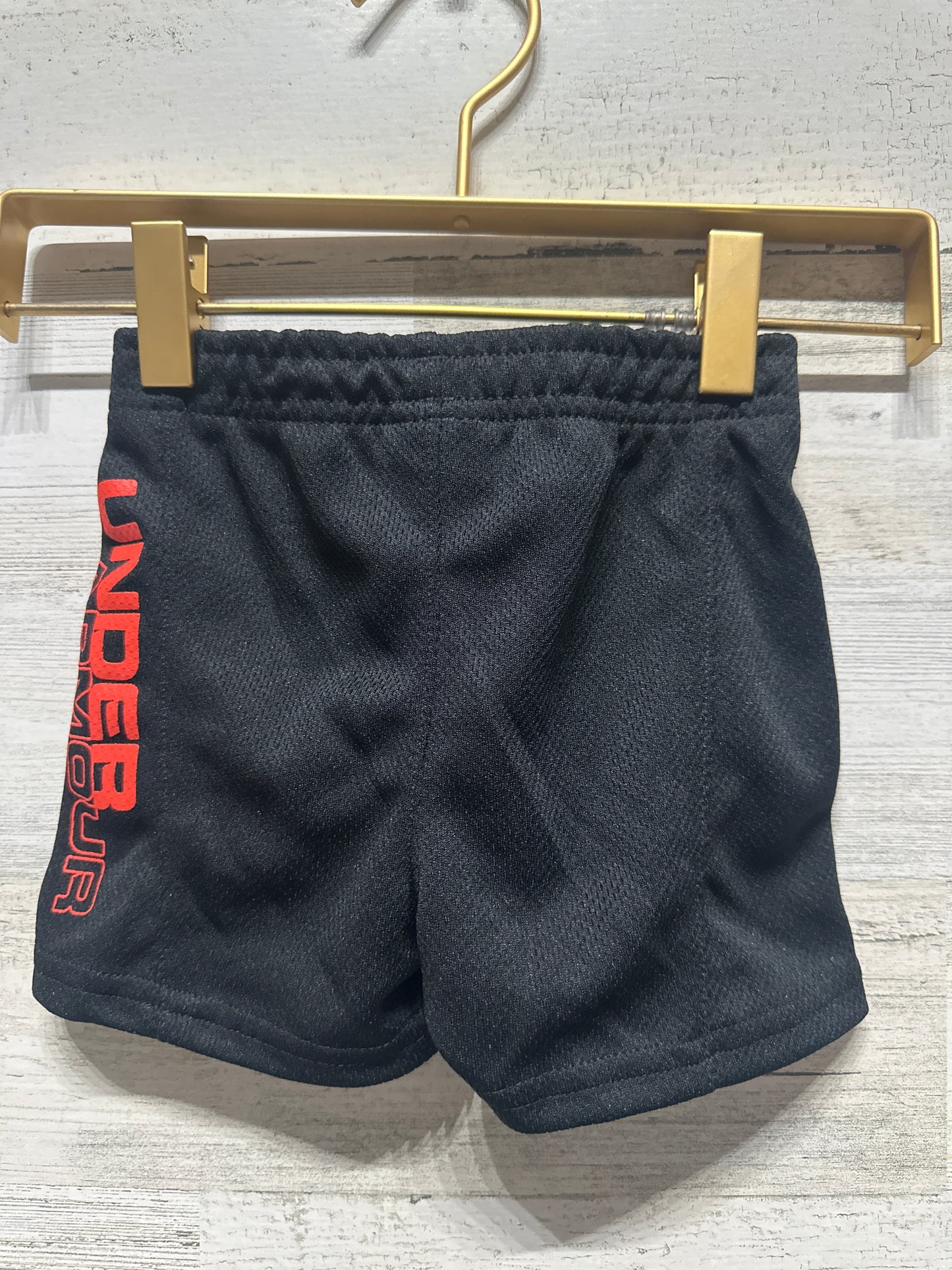 Boys Size 6-9m Under Armour Athletic Shorts - Very Good Used Condition