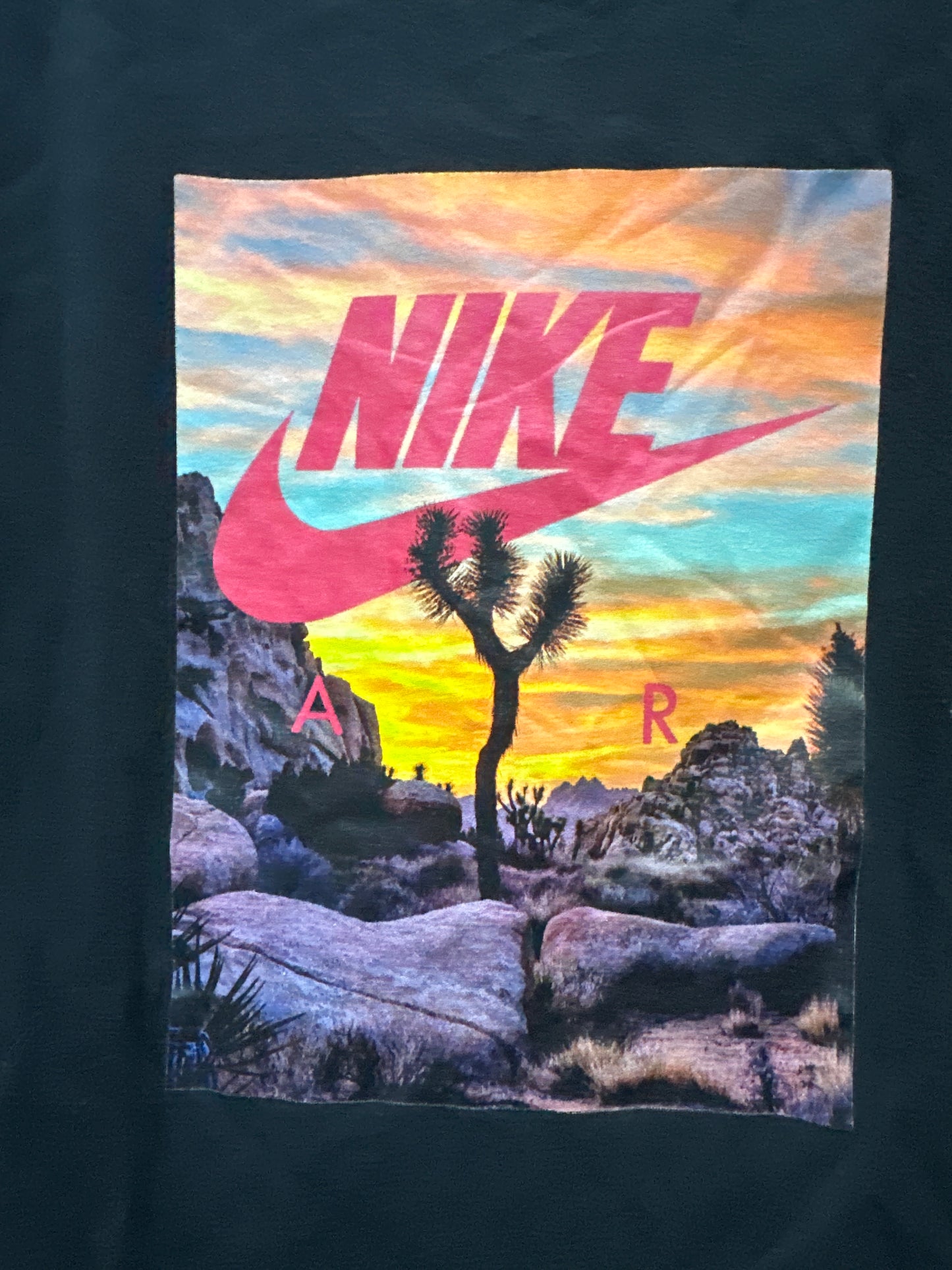 Boys Size Small (8-10) The Nike Tee - Very Good Used Condition