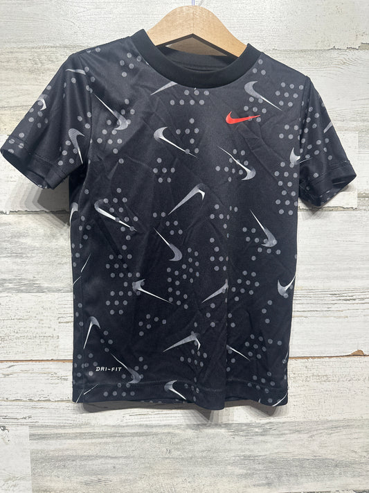 Size 4t (Fits 3-4yrs) Nike Drifit Shirt - Very Good Used Condition