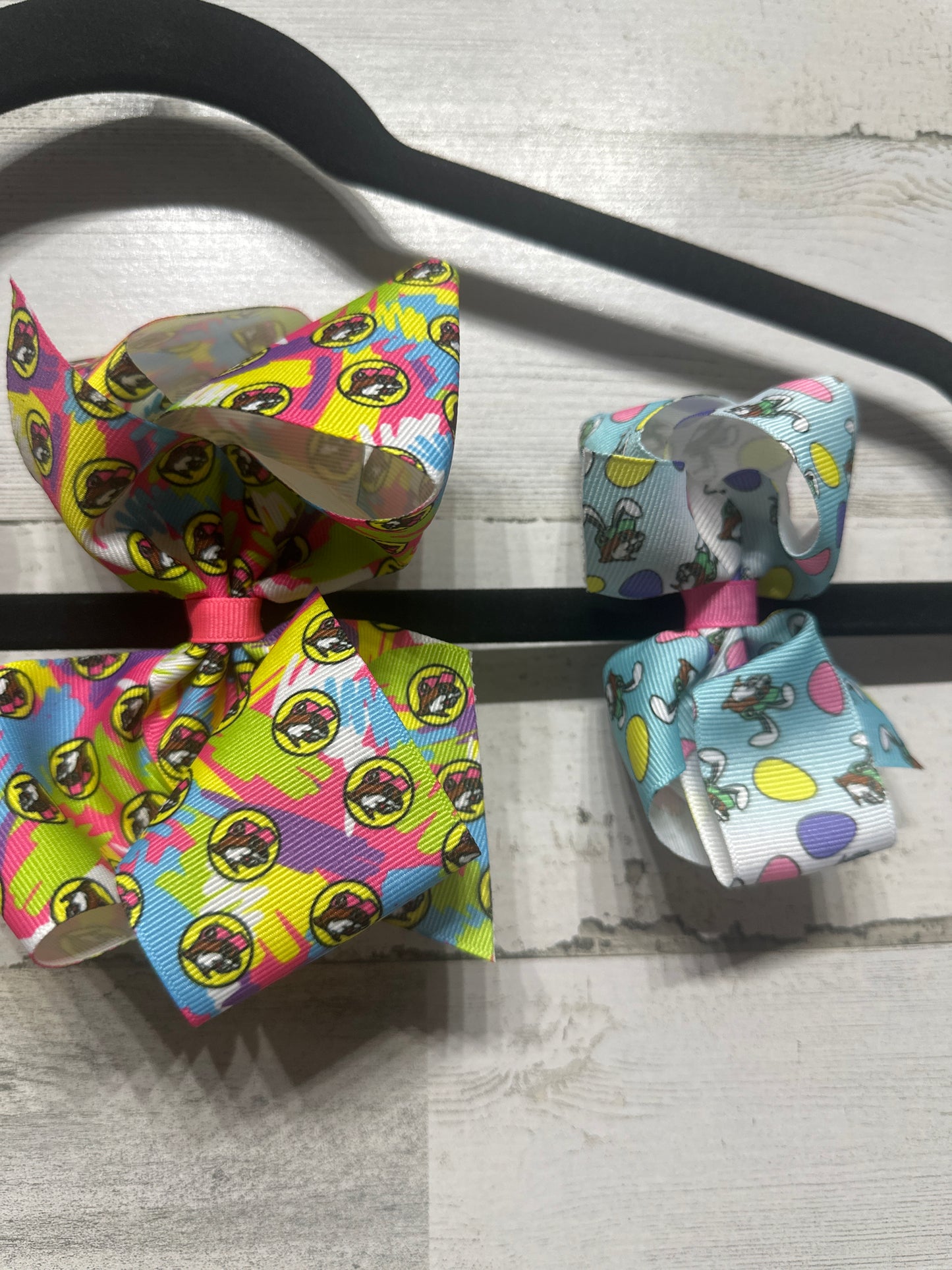 Lot of Buc-ee’s Hair Bows on Alligator Clips (Lot of 4) - Good Used Condition