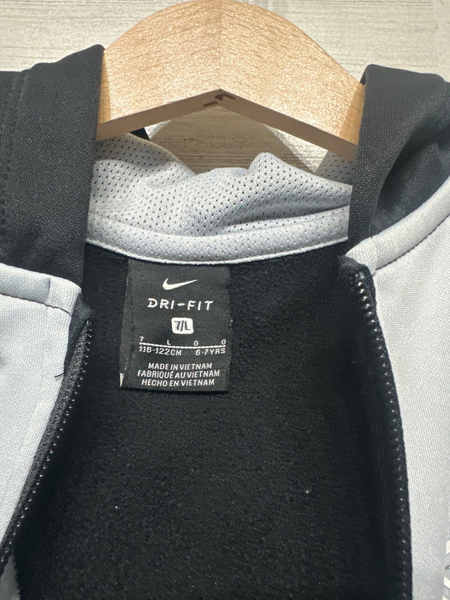 Size 7 (Large) Nike Drifit Hooded Jacket - Play Condition*