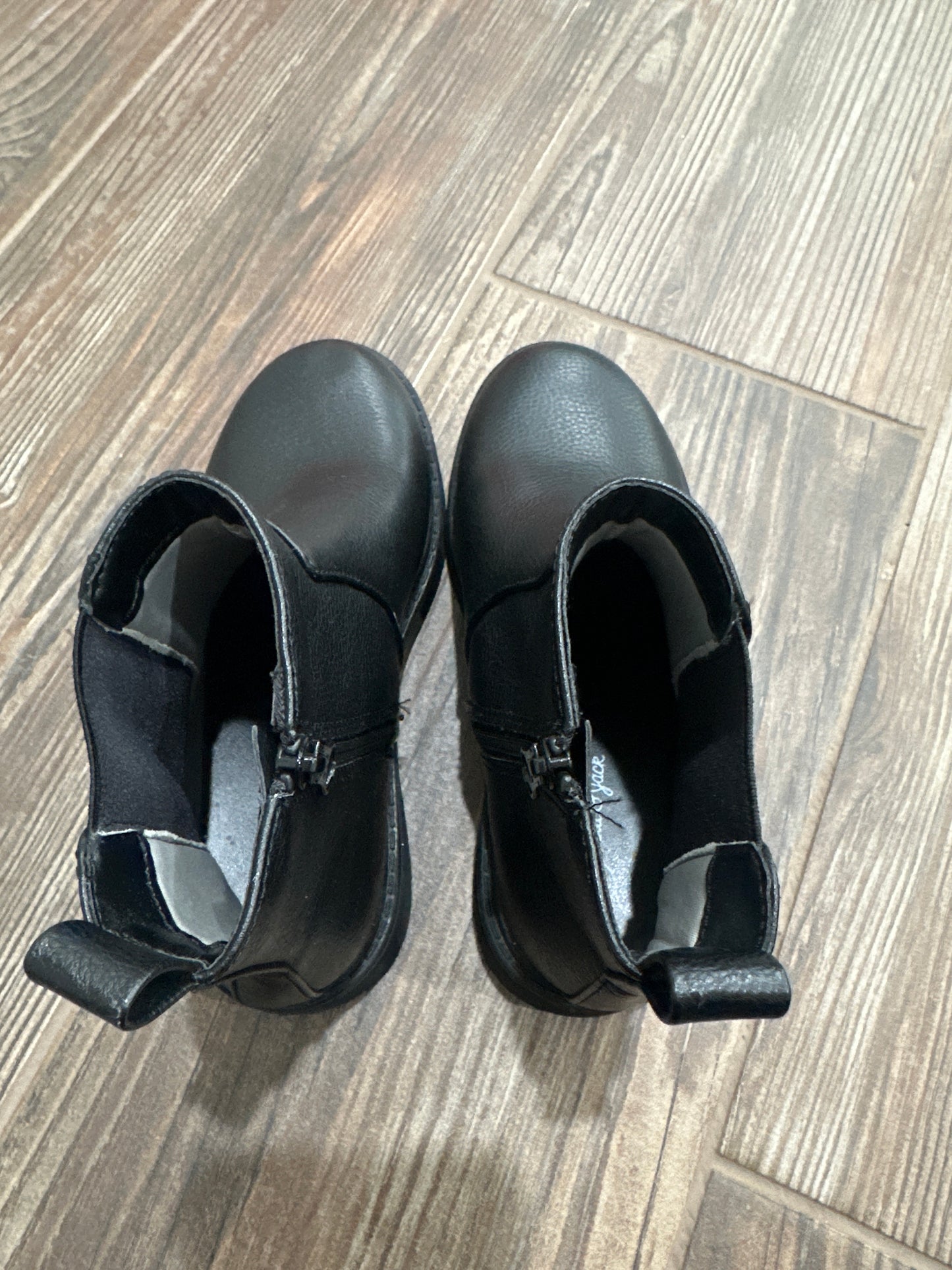 Girls Size 2 Cat and Jack Black Ankle Boots - New Without Tags