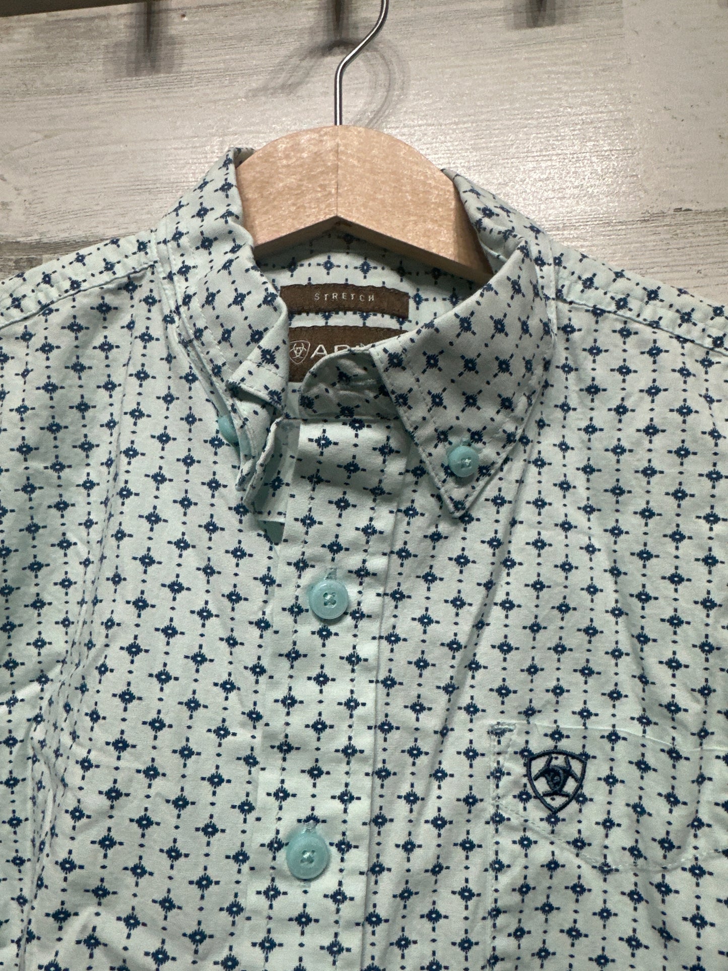Boys Size 8 (Small) Ariat Stretch Button Up Short Sleeve Shirt - Very Good Used Condition