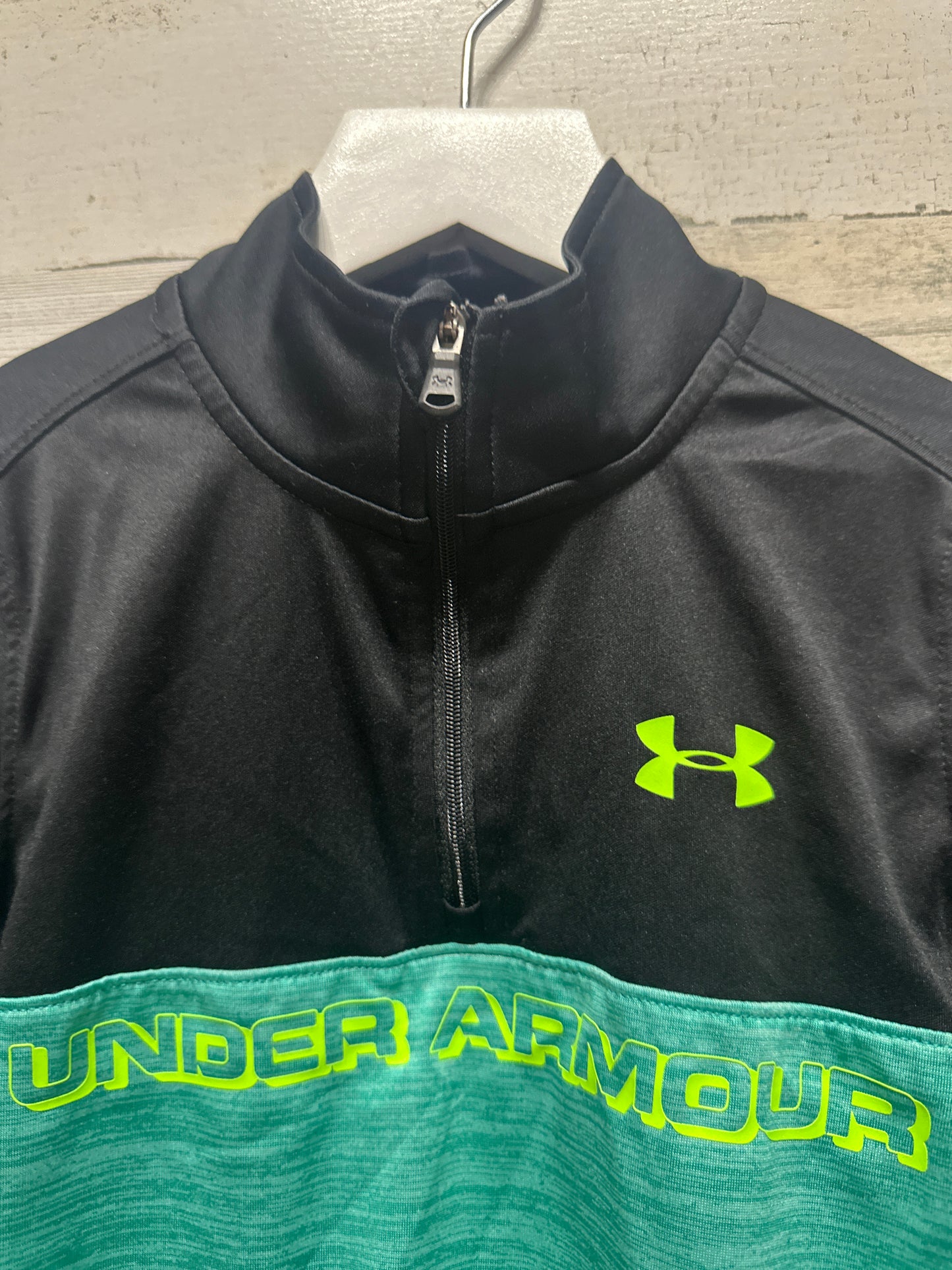 Boys Size 5 Under Armour Quarter Zip Longsleeve Shirt - Play Condition*