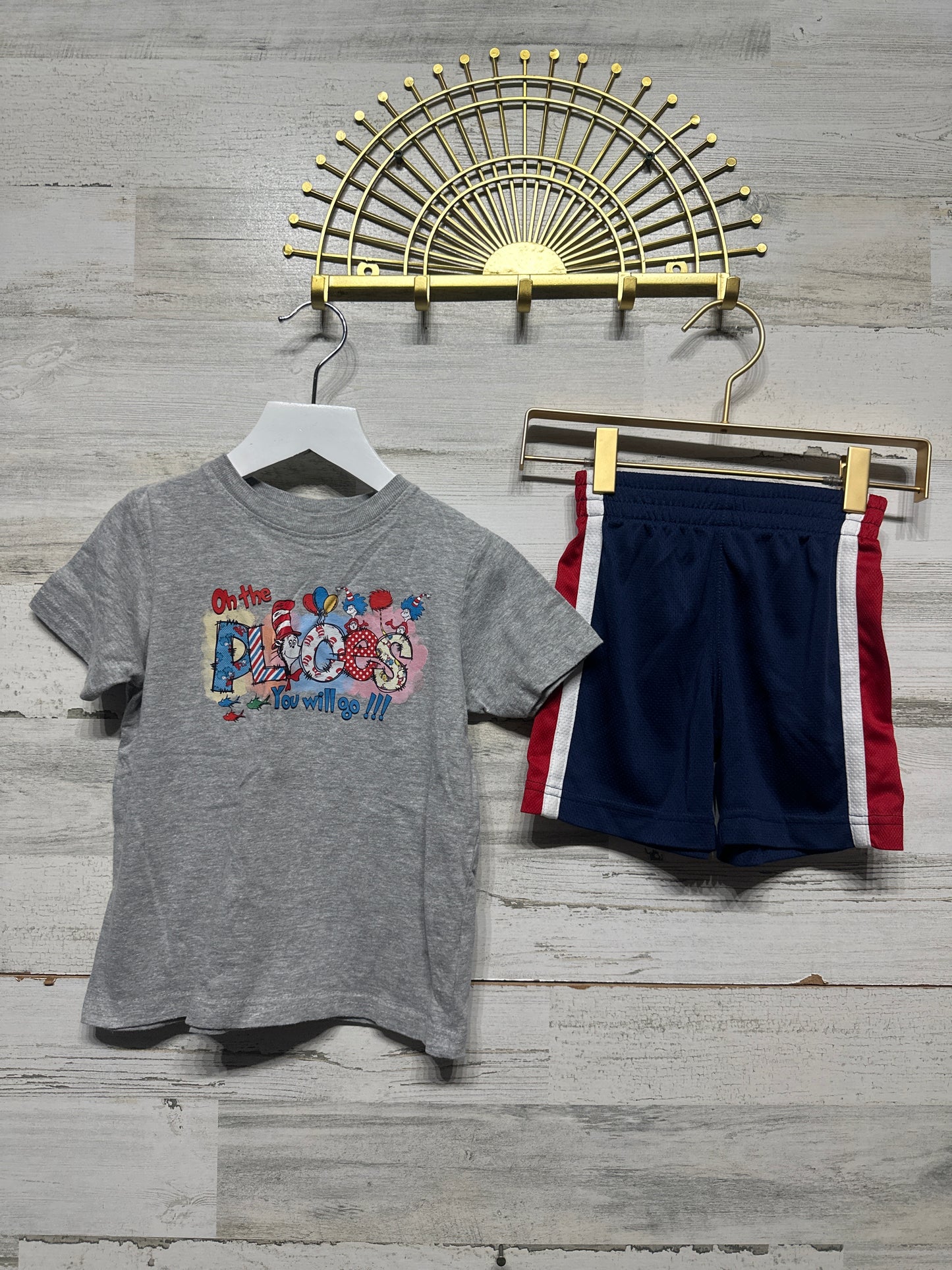Size 2/3 Dr.Seuss Shirt/BCG Shorts - Outfit Set - Good Used Condition