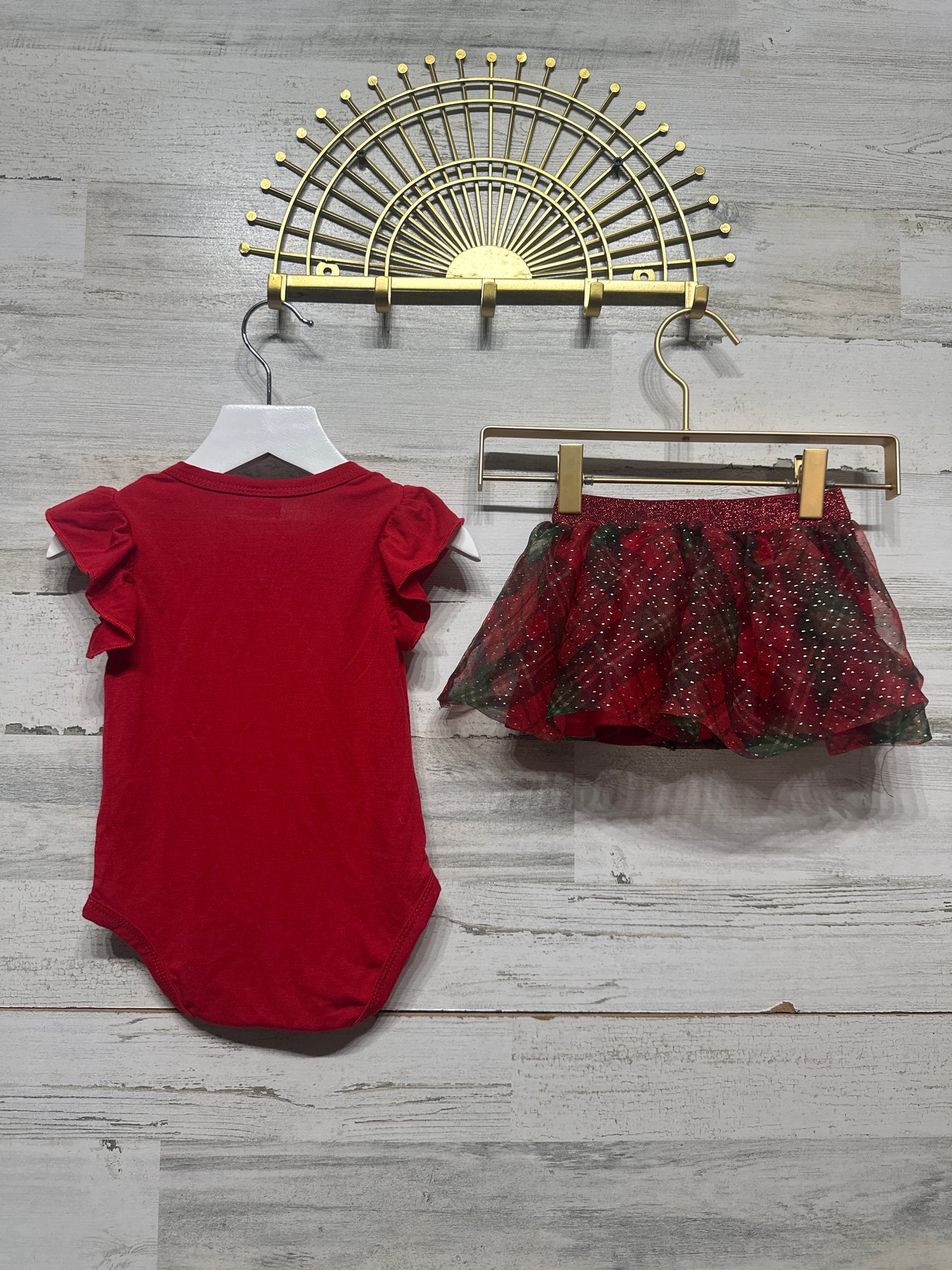 Size 6-9m Holiday Two Piece Set - Very Good Used Condition
