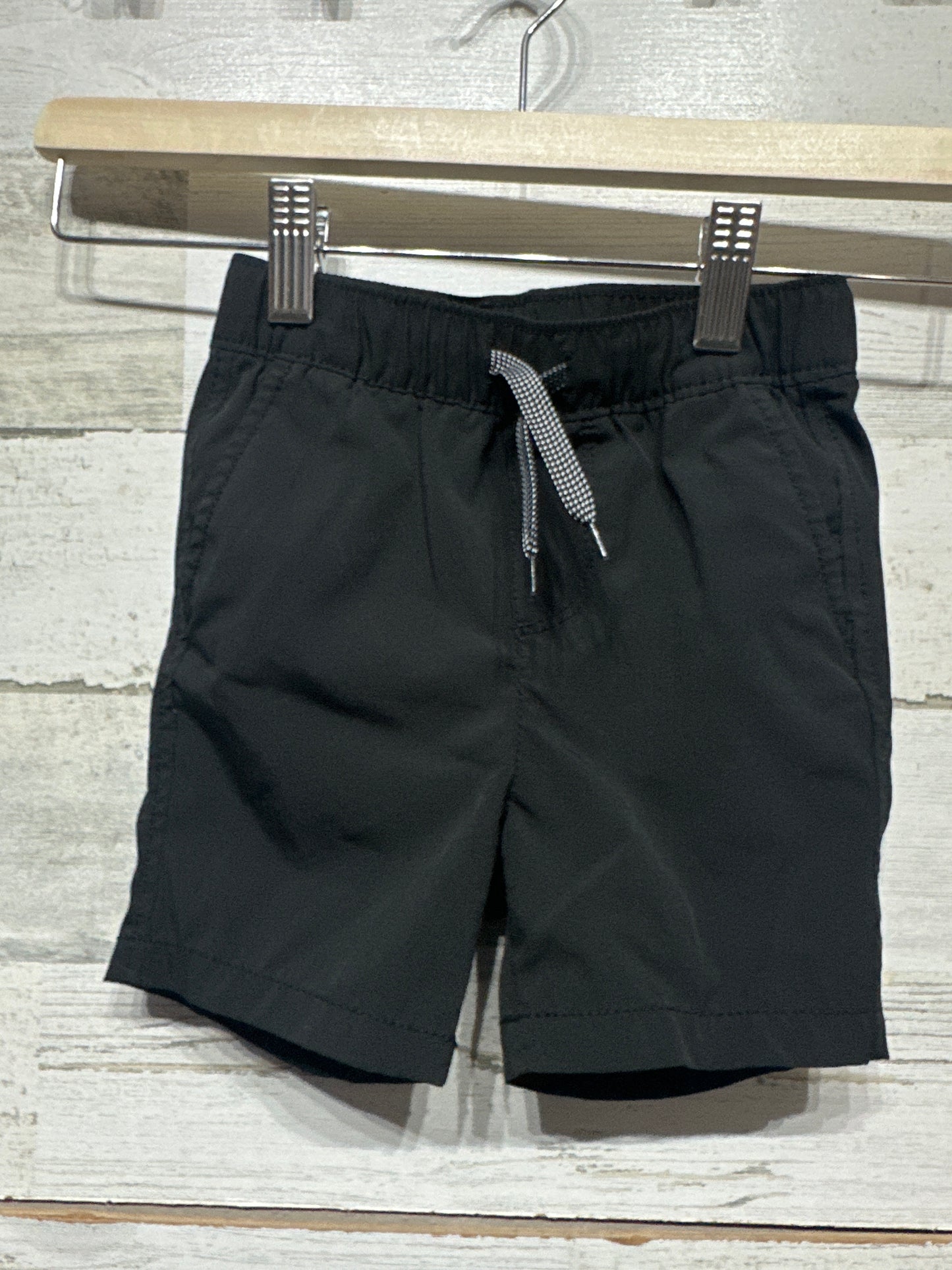 Boys Preowned Size 18-24m Old Navy Quick Dry Black Shorts - Very Good Used Condition