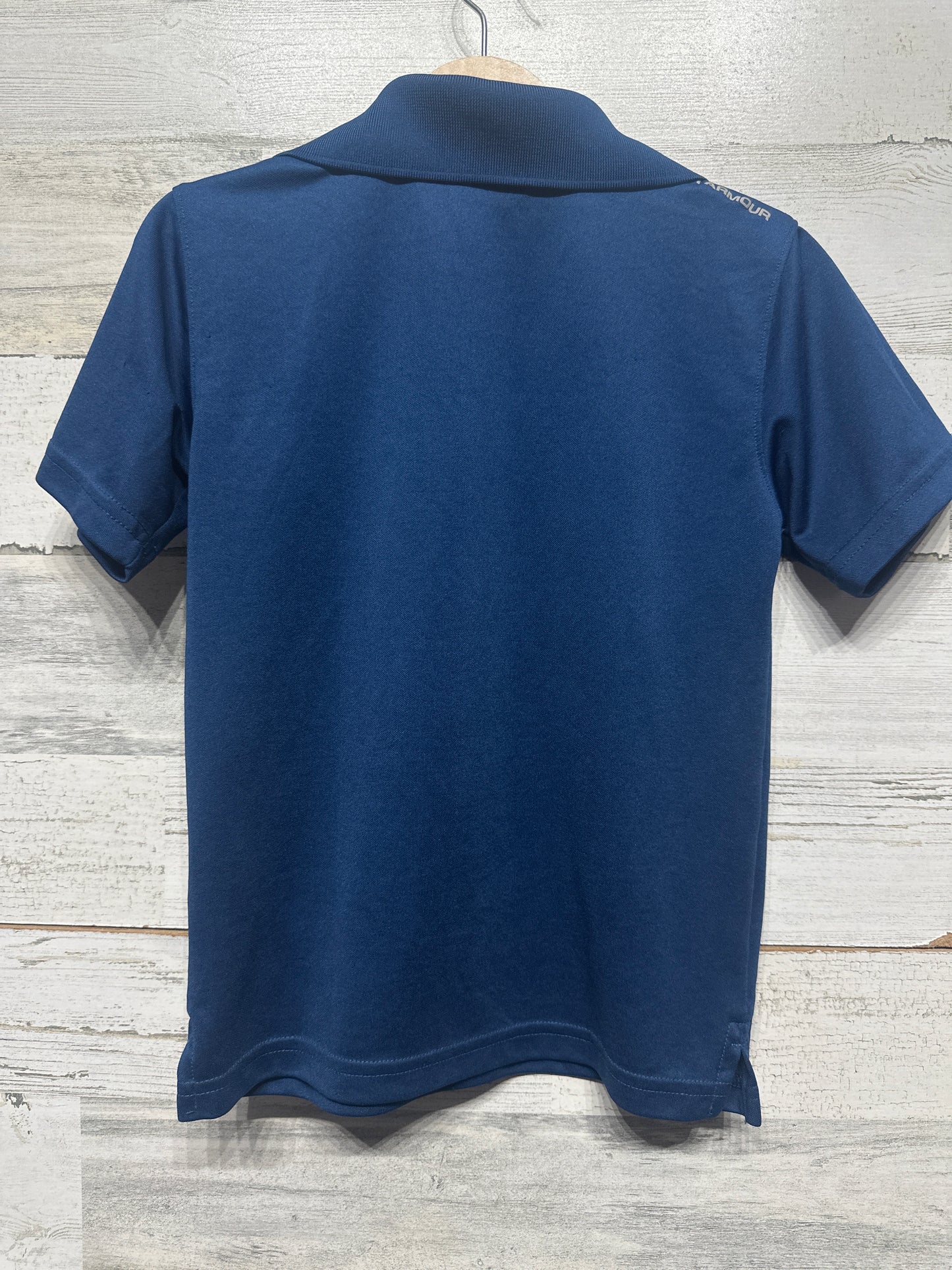 Boys Size 5 Under Armour Heat Gear Navy Polo Shirt - Good Used Condition