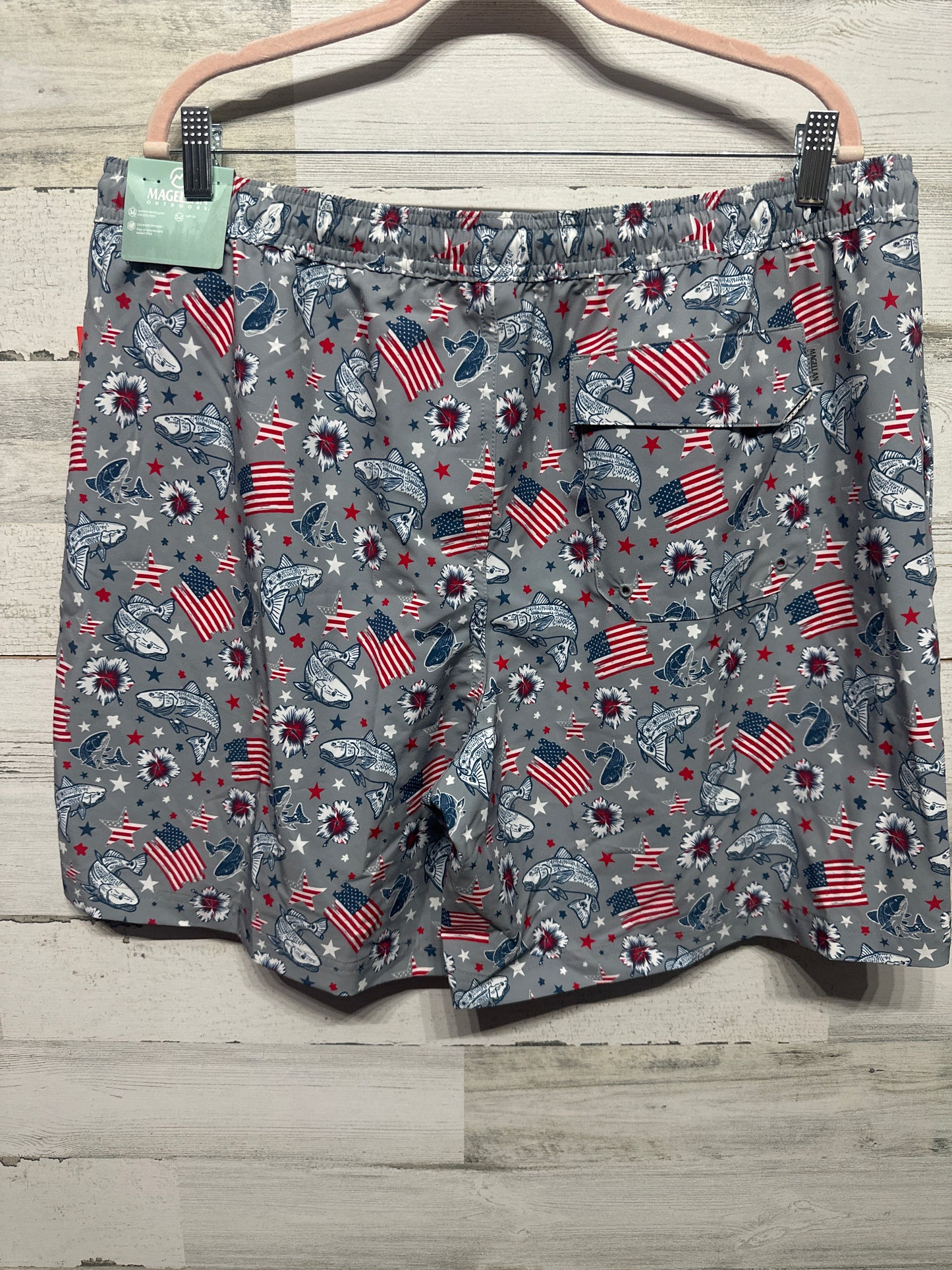 Americana Fish Floral Magellan Fish Shorts Men’s XL NWT