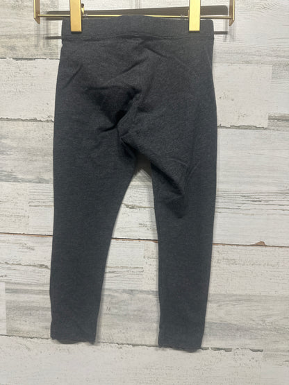 Girls Size 5 Member’s Mark Grey Leggings - Very Good Used Condition