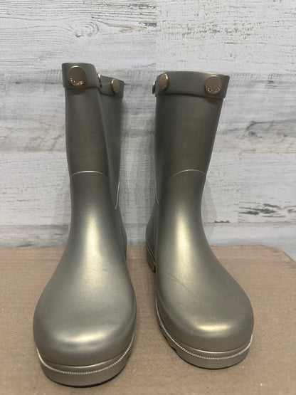 Size 1 (Youth) Oil and Water Rubber Gold Boots - Good Used Condition