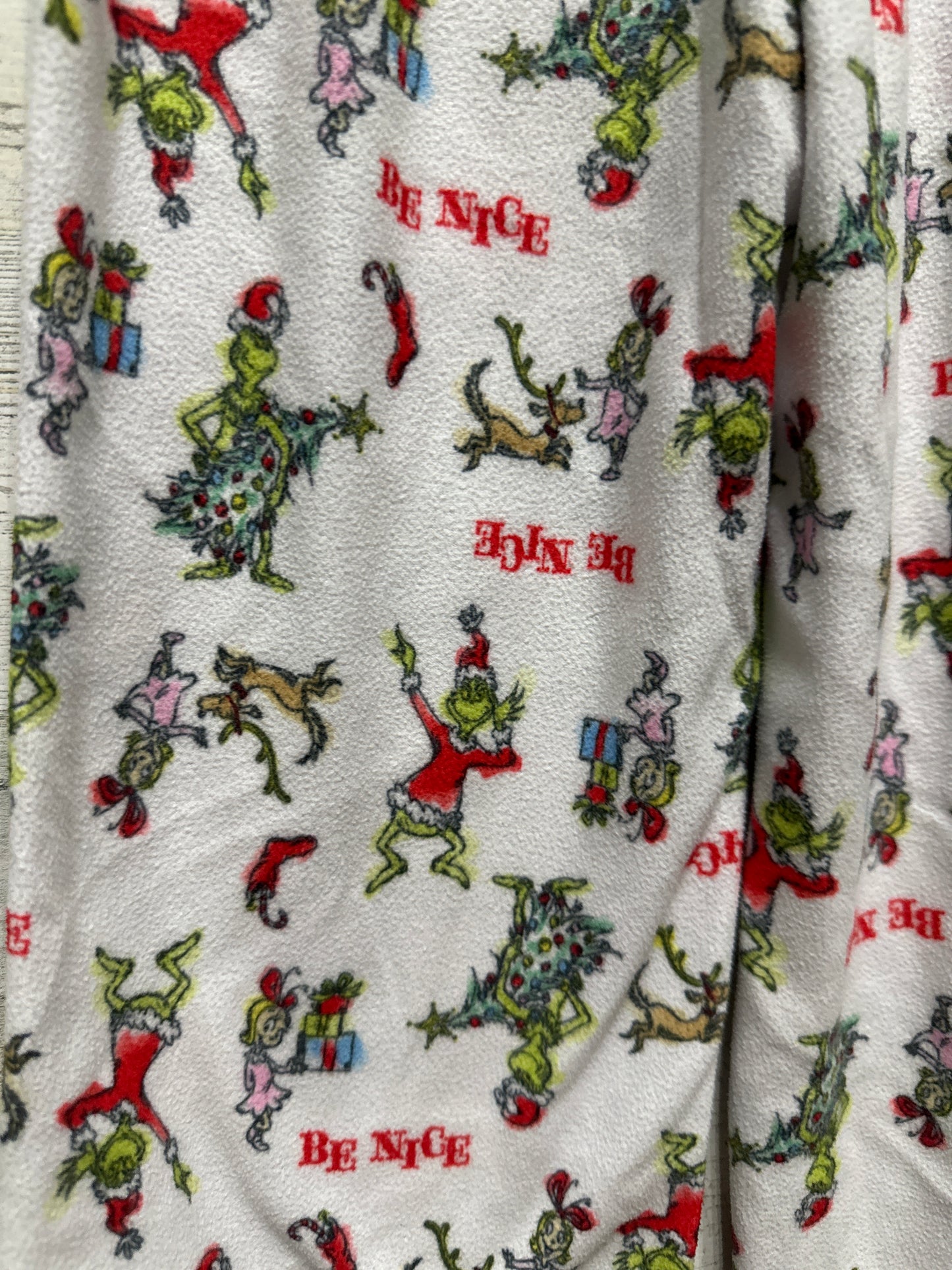 Boys Preowned Size 4-5 Grinch Pajama Pants - Good Used Condition*