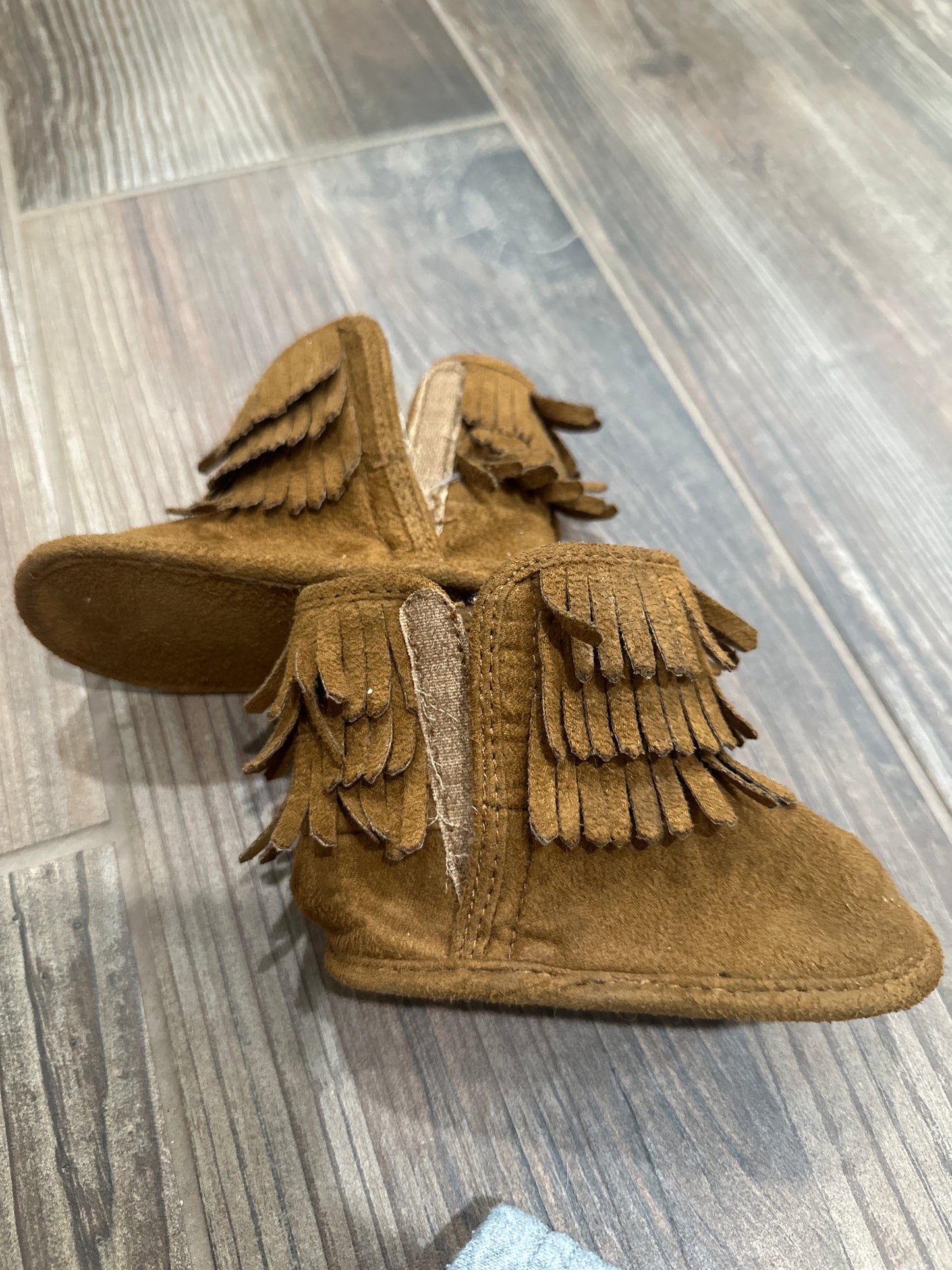 Girls Size Infant 9-12m First Steps Brown Fringe Boots - Good Used Condition