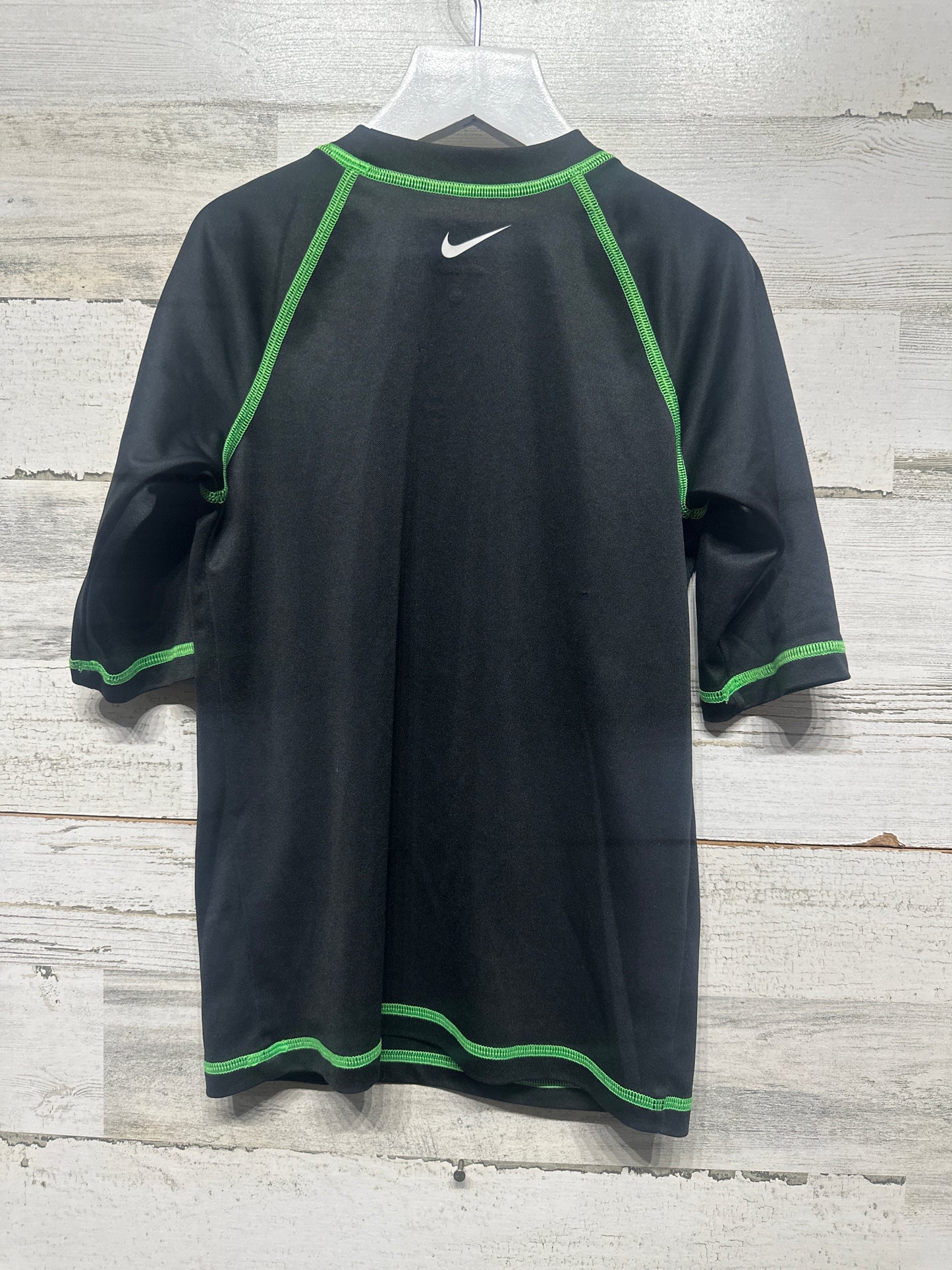 Boys Size 6 Nike Dri-Fit Black Shirt - Play Condition*