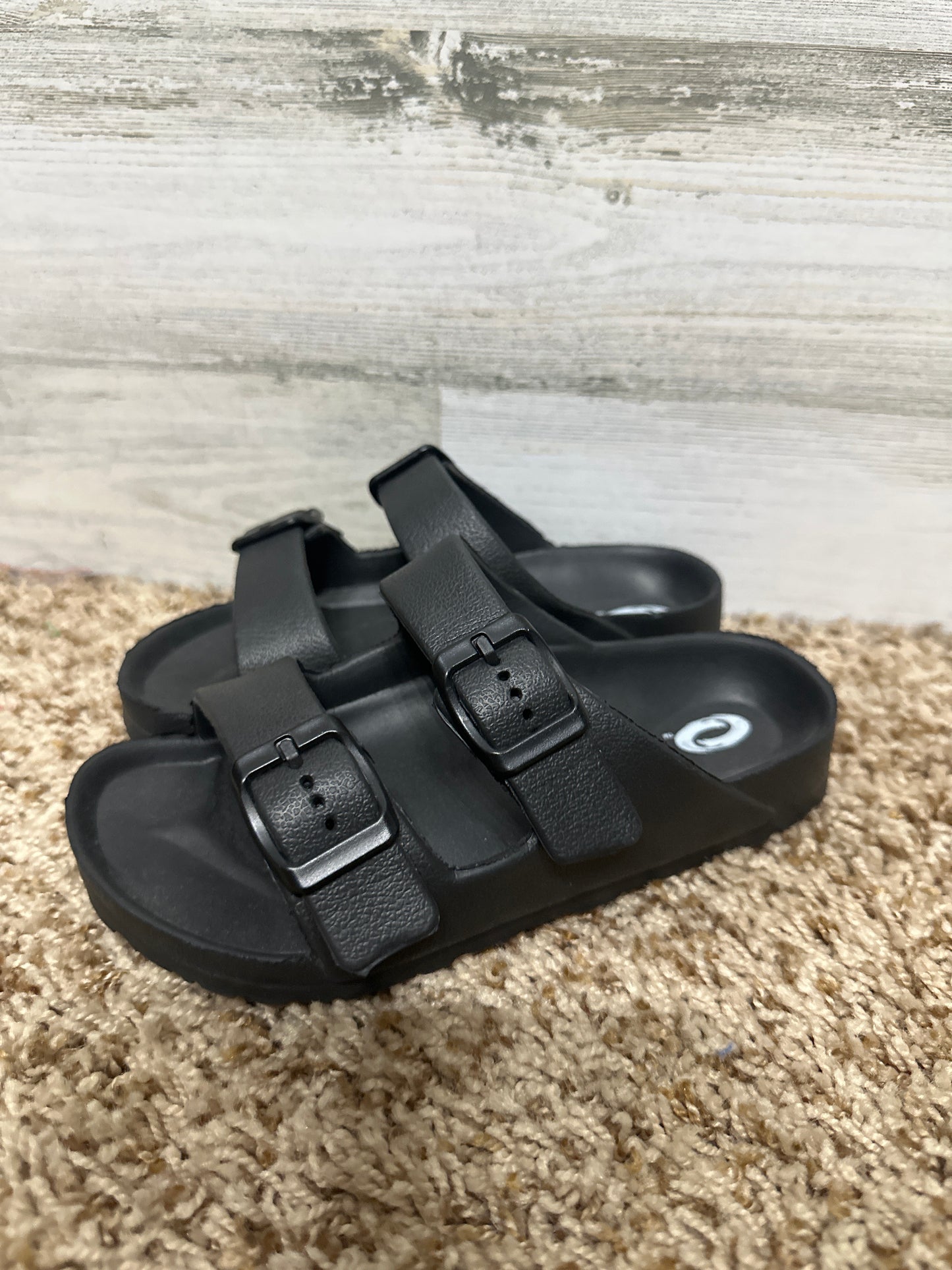 Boys Size 11 Toddler O’Rageous Black Sandals - Very Good Used Condition