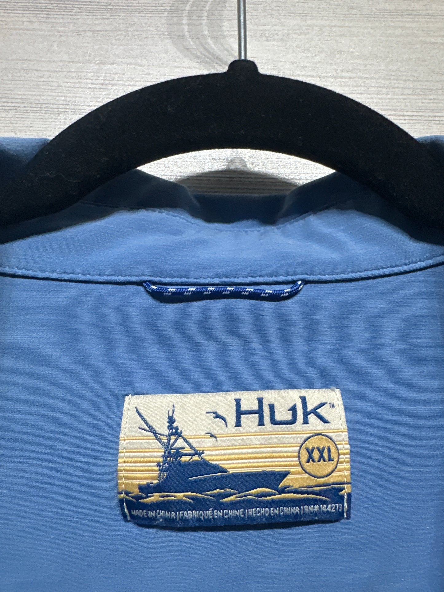 Huk XXL Men’s Performance Blue Button Up Shirt VGUC
