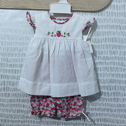 Girls Size 12m Petit Ami Strawberry Print Capri set - New With Tags