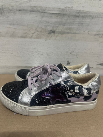 Size 3 (Youth) Steve Madden Glitter Star Shoes - Good Used Condition