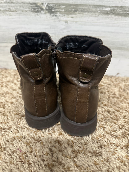 Boys Size 1 Youth Children’s Place Boots - Play Condition*