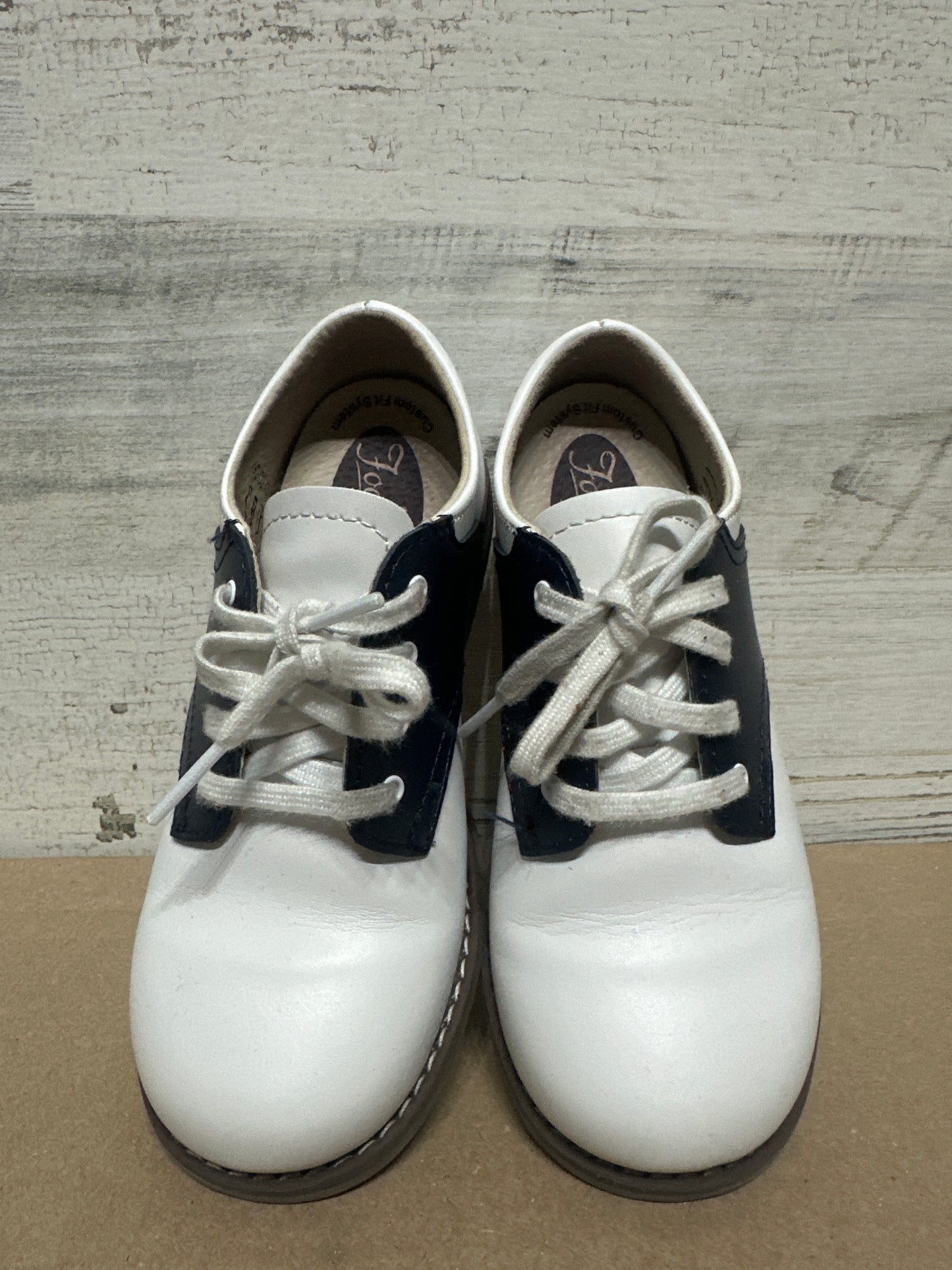 Size 12 Medium (Kids) Footmates White/Black Shoes - Very Good Used Condition