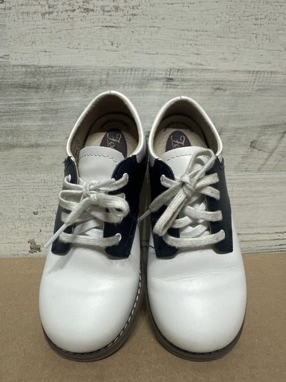 Size 12 Medium (Kids) Footmates White/Black Shoes - Very Good Used Condition