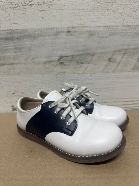 Size 12 Medium (Kids) Footmates White/Black Shoes - Very Good Used Condition
