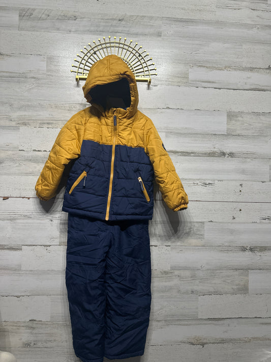 Boys Size 5 Osh Kosh Snowbib and Jacket Set - Good Used Condition