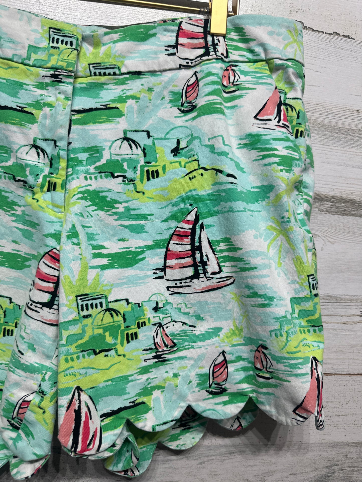 Women’s 16W Crown and Ivy Scalloped Shorts - Good Used Condition