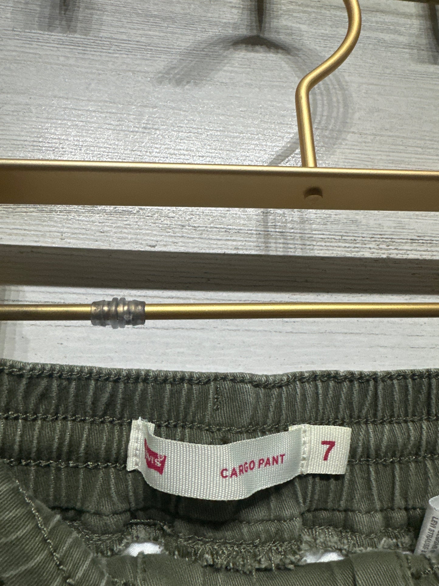Boys Size 7 Levi’s Cargo Pants - Good Used Condition*