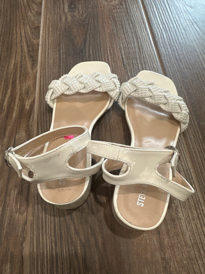 Girls Size 2 (Big Kid) Steve Madden White Heels - Good Used Condition