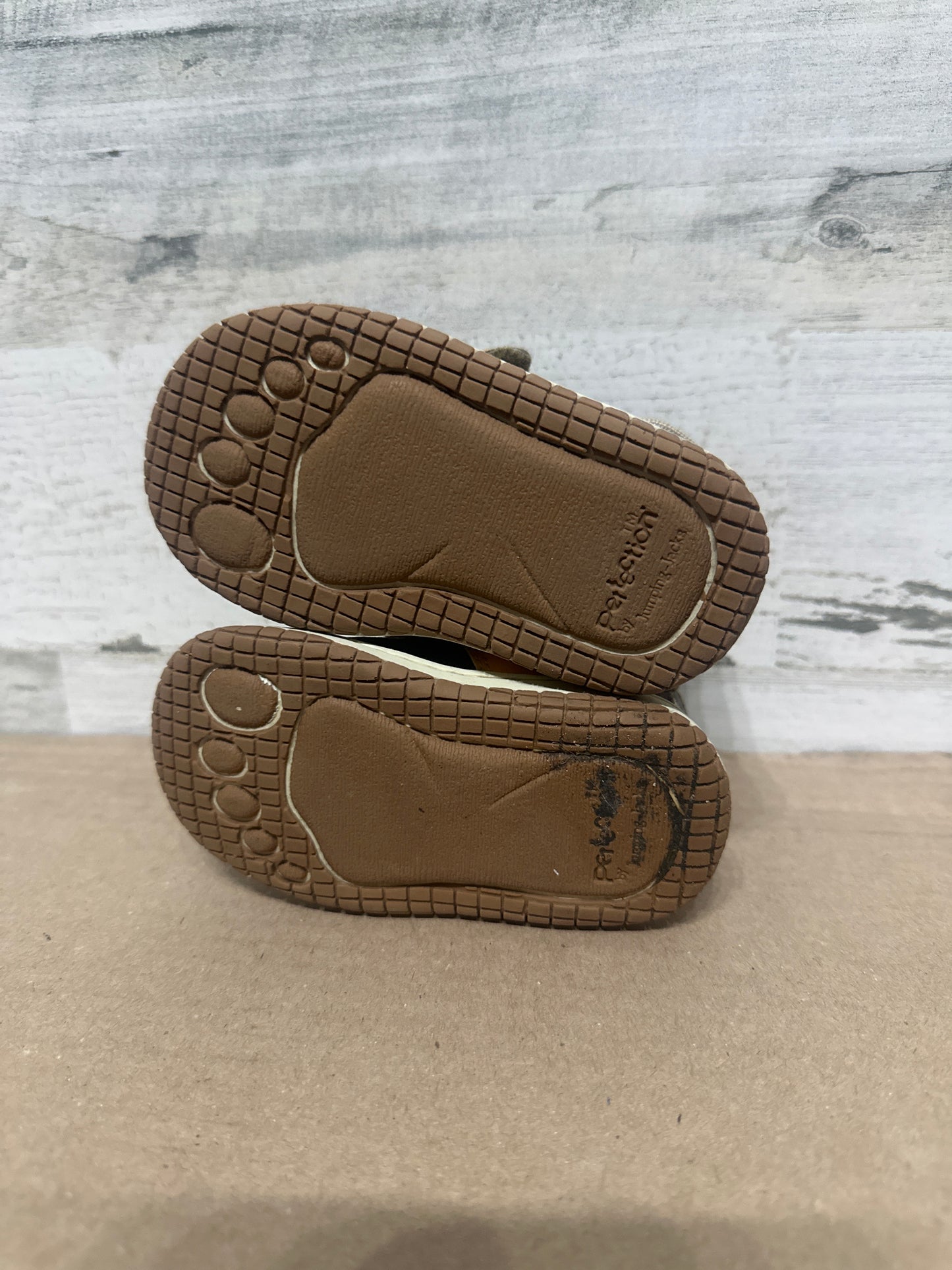 Size 4.5 WW (Extra Wide) Toddler Perfection By Jumping Jacks Shoes - Very Good Used Condition